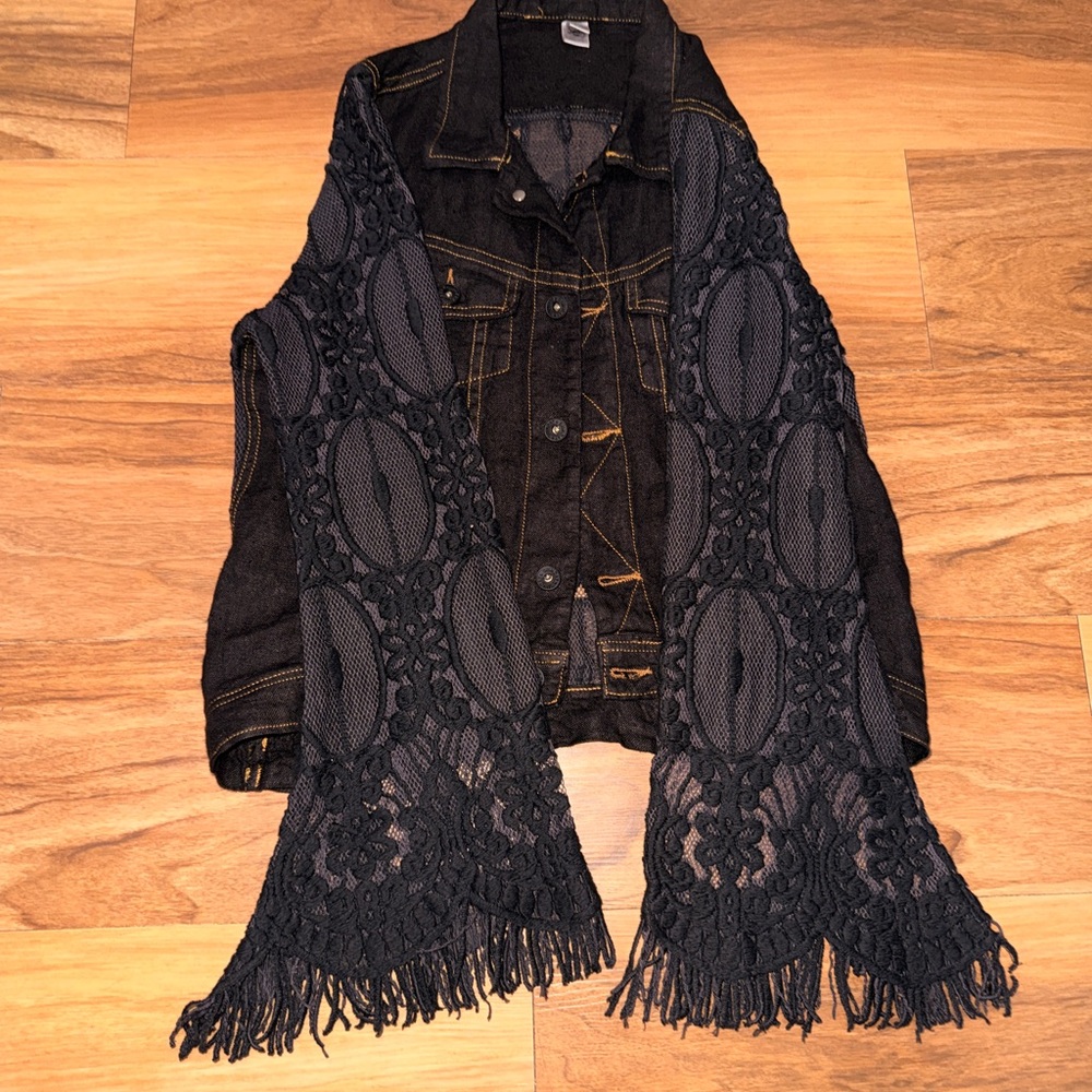 Sunday Tropez black lace fringe denim summmer linen jacket. Small